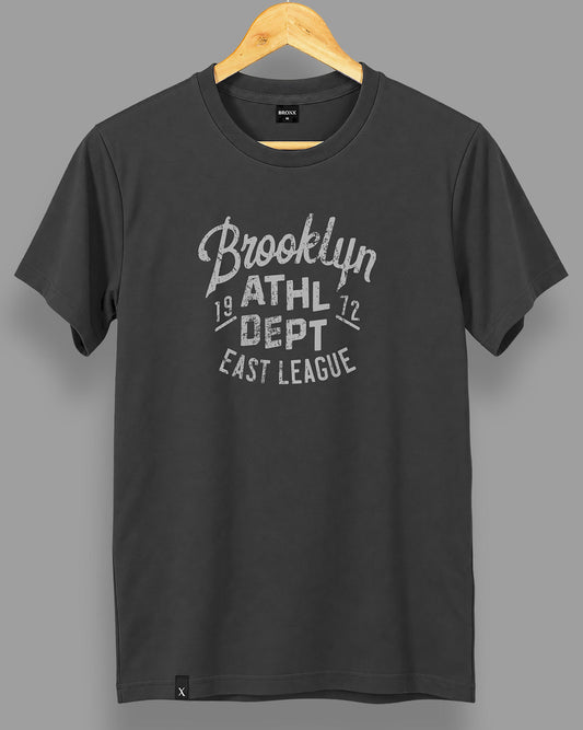 Polera Brooklyn Athl. Dept. - Plomo Oscuro